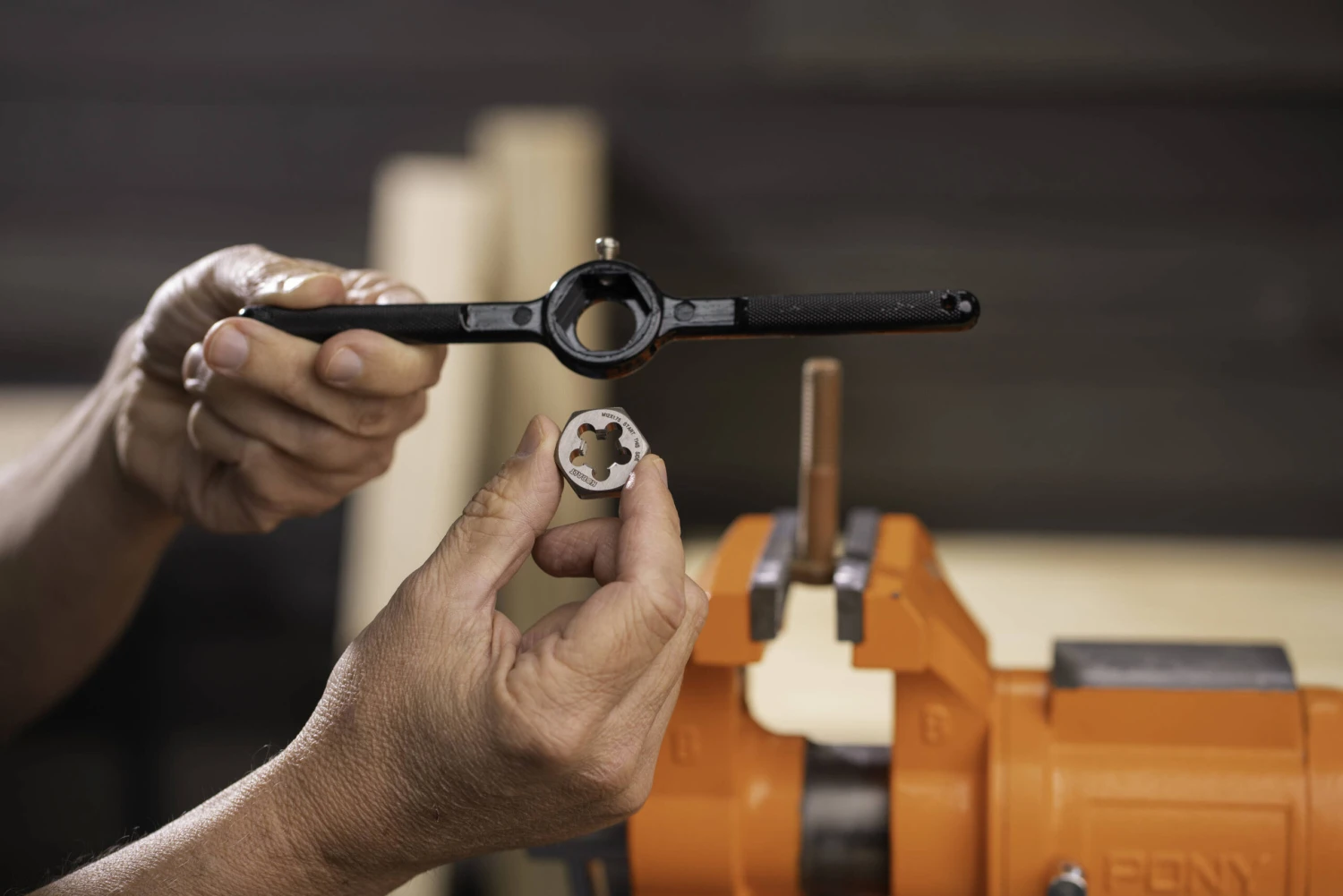 Kobalt 24 -Piece Metric Tap And Die Set 4 Kobalt 24 -Piece Metric Tap And Die Set -Kobalt Tools 49886721 scaled