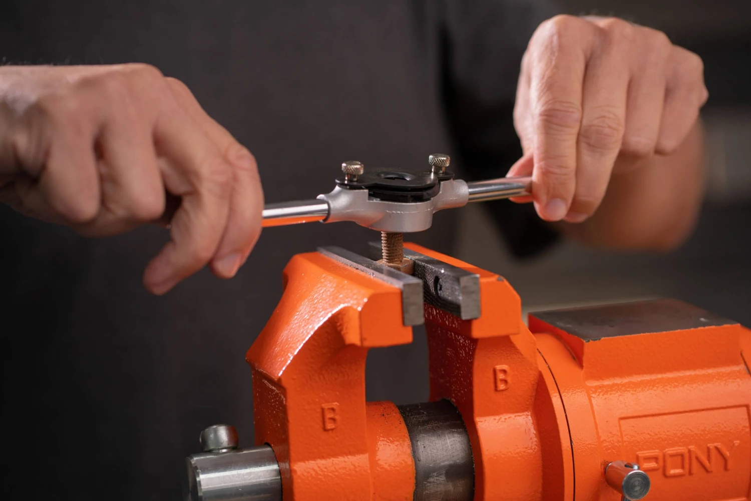 Kobalt 14 -Piece Metric Tap And Die Set 7 Kobalt 14 -Piece Metric Tap And Die Set -Kobalt Tools 60070679 scaled