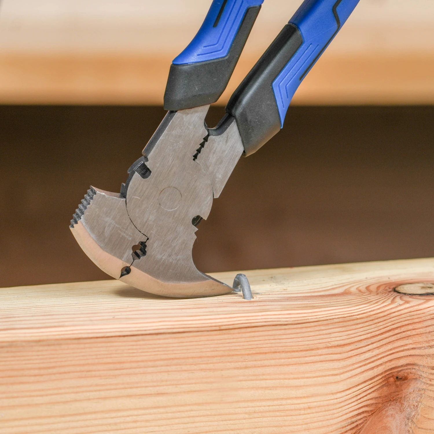 Kobalt 10-in Fencing Pliers 6 Kobalt 10-in Fencing Pliers -Kobalt Tools 66106709 scaled