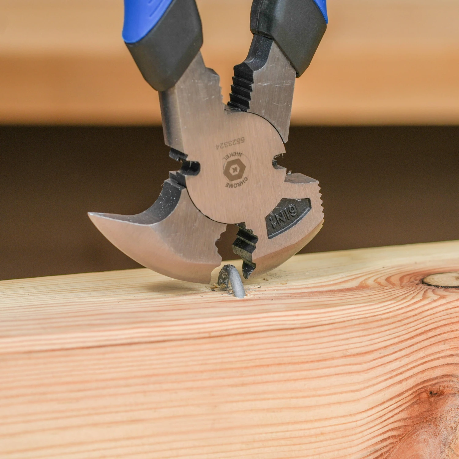 Kobalt 10-in Fencing Pliers 7 Kobalt 10-in Fencing Pliers -Kobalt Tools 66106710 scaled