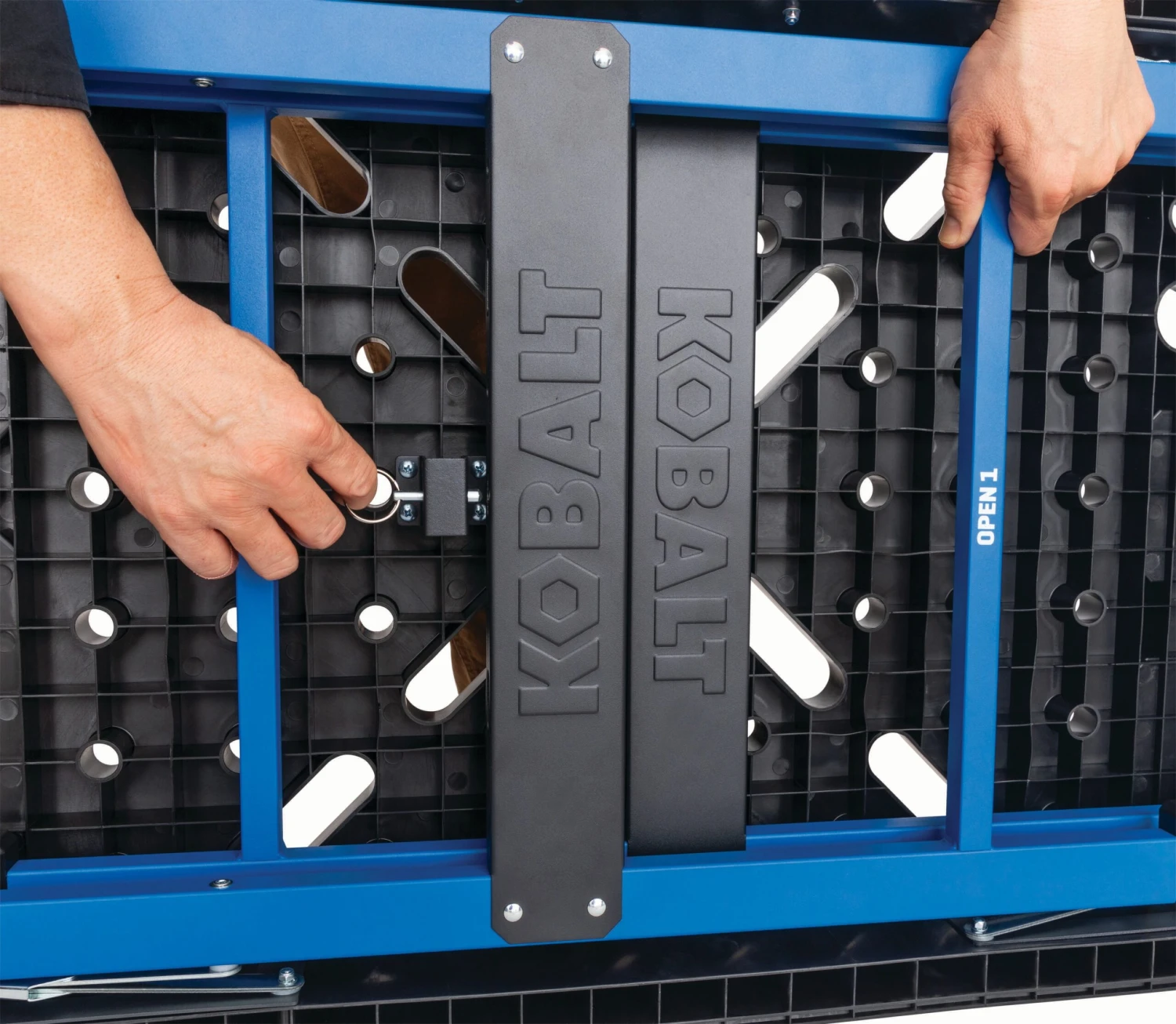 Kobalt 34.25-in L X 32-in H Black/Blue Plastic Portable Work Bench 12 Kobalt 34.25-in L X 32-in H Black/Blue Plastic Portable Work Bench -Kobalt Tools 66242142 scaled