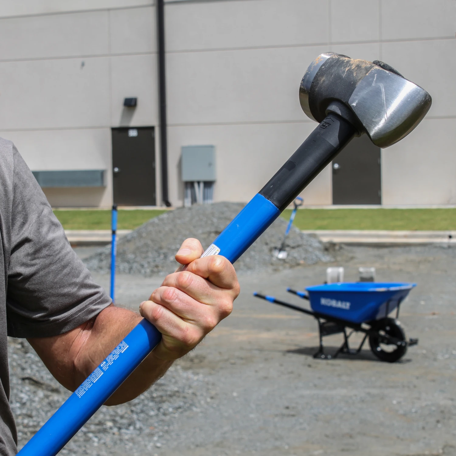 Kobalt 10 -lb Steel Head Fiberglass Handle Demolition Sledge Hammer 12 Kobalt 10 -lb Steel Head Fiberglass Handle Demolition Sledge Hammer -Kobalt Tools 67991398