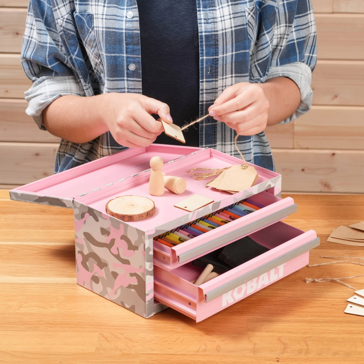 Kobalt Portable Mini Toolbox 10.83-in W X 5.91-in H X 5.91-in D 2 -Drawer Pink Camo Steel Tool Box 4 Kobalt Portable Mini Toolbox 10.83-in W X 5.91-in H X 5.91-in D 2 -Drawer Pink Camo Steel Tool Box -Kobalt Tools 68173033 scaled