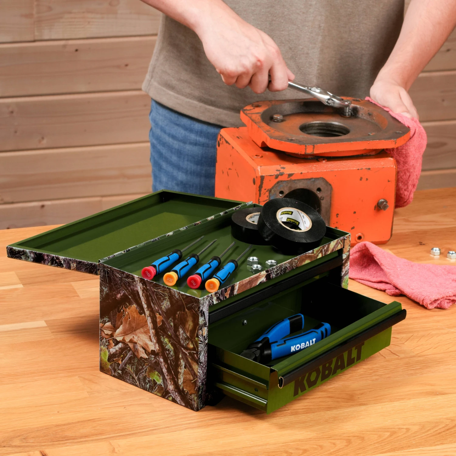 Kobalt Portable Mini Toolbox 10.83-in W X 5.91-in H X 5.91-in D 2 -Drawer Camo Steel Tool Box 5 Kobalt Portable Mini Toolbox 10.83-in W X 5.91-in H X 5.91-in D 2 -Drawer Camo Steel Tool Box -Kobalt Tools 68176479 scaled