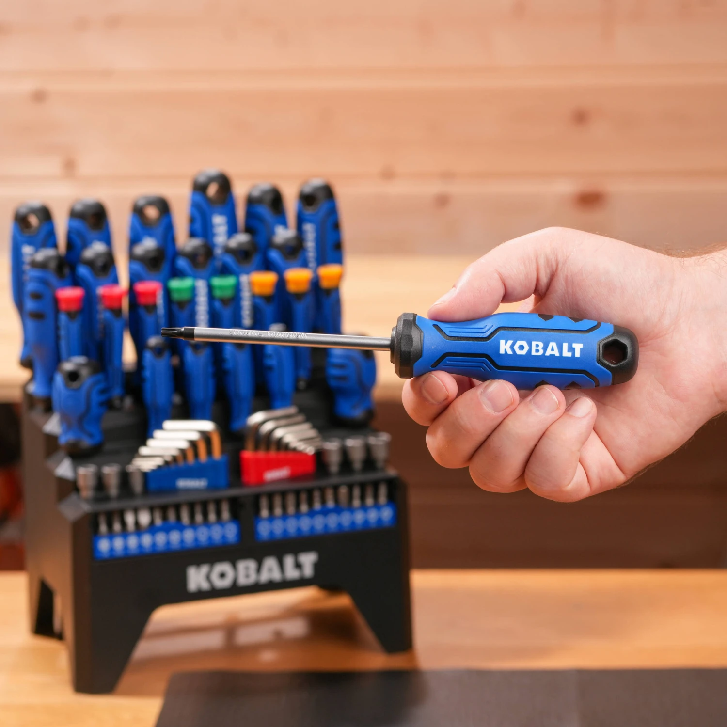 Kobalt 69 -Piece 6-in Magnetic Multi-Bit Replaced Combination Tip Screwdriver Set 6 Kobalt 69 -Piece 6-in Magnetic Multi-Bit Replaced Combination Tip Screwdriver Set -Kobalt Tools 68392041 scaled