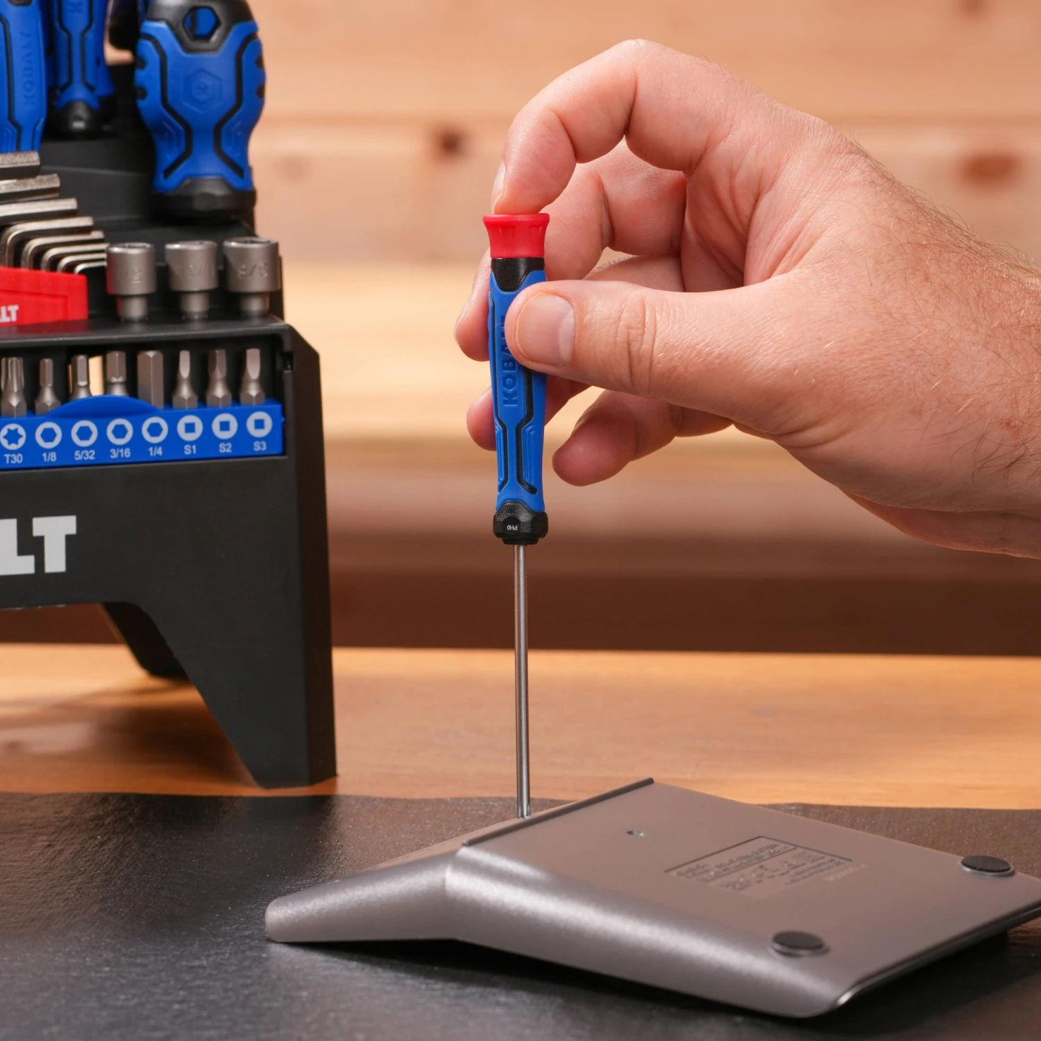 Kobalt 69 -Piece 6-in Magnetic Multi-Bit Replaced Combination Tip Screwdriver Set 7 Kobalt 69 -Piece 6-in Magnetic Multi-Bit Replaced Combination Tip Screwdriver Set -Kobalt Tools 68392045 scaled