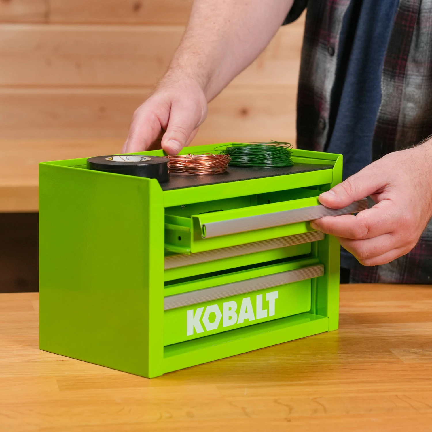 Kobalt Portable Mini Base Toolbox 11.1-in W X 7.36-in H X 6.14-in D 3 -Drawer Green Steel Tool Box 5 Kobalt Portable Mini Base Toolbox 11.1-in W X 7.36-in H X 6.14-in D 3 -Drawer Green Steel Tool Box -Kobalt Tools 69553823 scaled