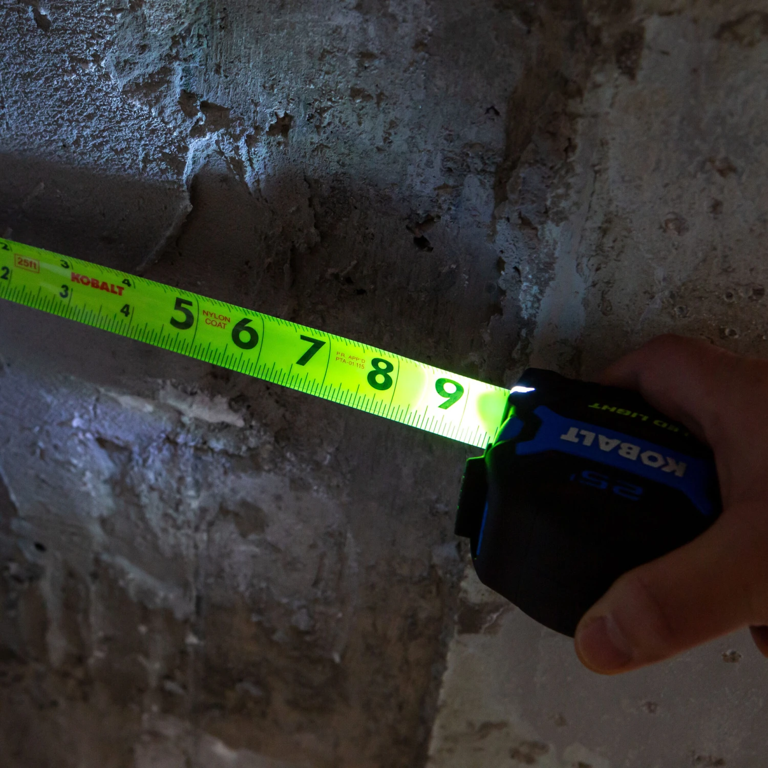 Kobalt LED 25-ft Tape Measure 15 Kobalt LED 25-ft Tape Measure -Kobalt Tools 70223317 scaled