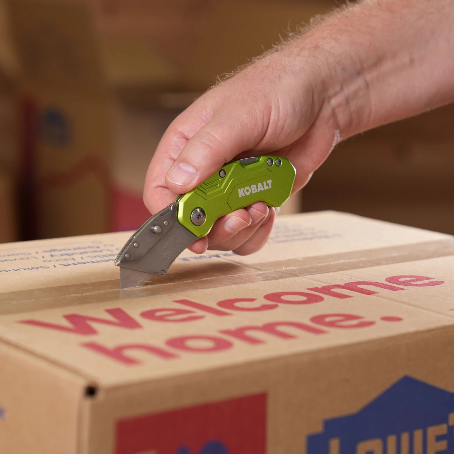 Kobalt High-vis Pocket Lockback 3/4-in 1 -Blade Folding Utility Knife 4 Kobalt High-vis Pocket Lockback 3/4-in 1 -Blade Folding Utility Knife -Kobalt Tools 74406331 scaled