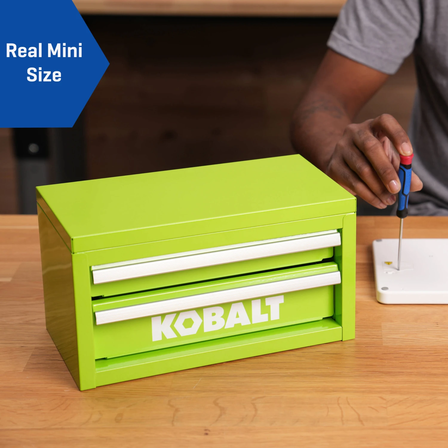 Kobalt Portable Tool Box 10.83-in W X 5.91-in H X 5.91-in D 2 -Drawer Green Steel Tool Box 6 Kobalt Portable Tool Box 10.83-in W X 5.91-in H X 5.91-in D 2 -Drawer Green Steel Tool Box -Kobalt Tools 74822280 scaled